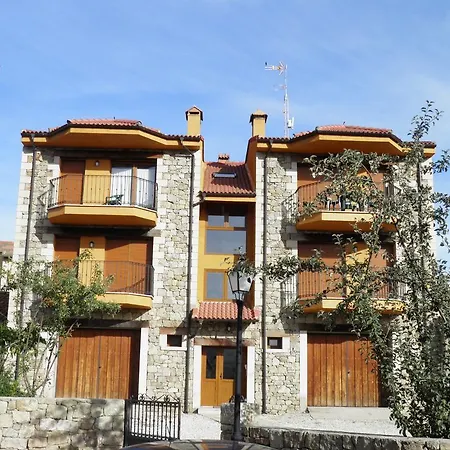 Mirasierra Ii Y Iii * Navarredonda de Gredos